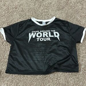 Disney - Drink Around The World cropped Tshirt